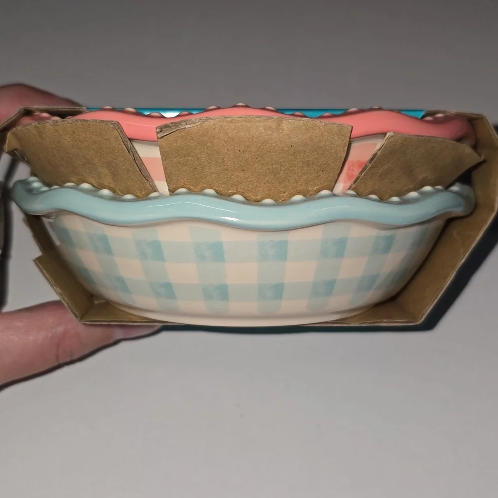 The Pioneer Woman Sweet Romance  4.75-Inch Stoneware Mini Pie Plate Set of 2 NWT